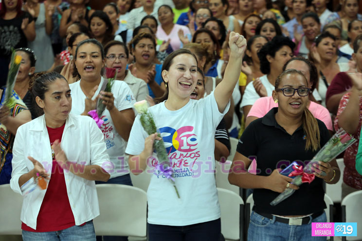 Celebran a las mujeres de los distritos de Managua